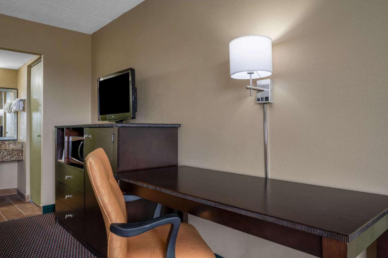 Hotel Super 8 By Wyndham Perrysburg-Toledo Exteriér fotografie