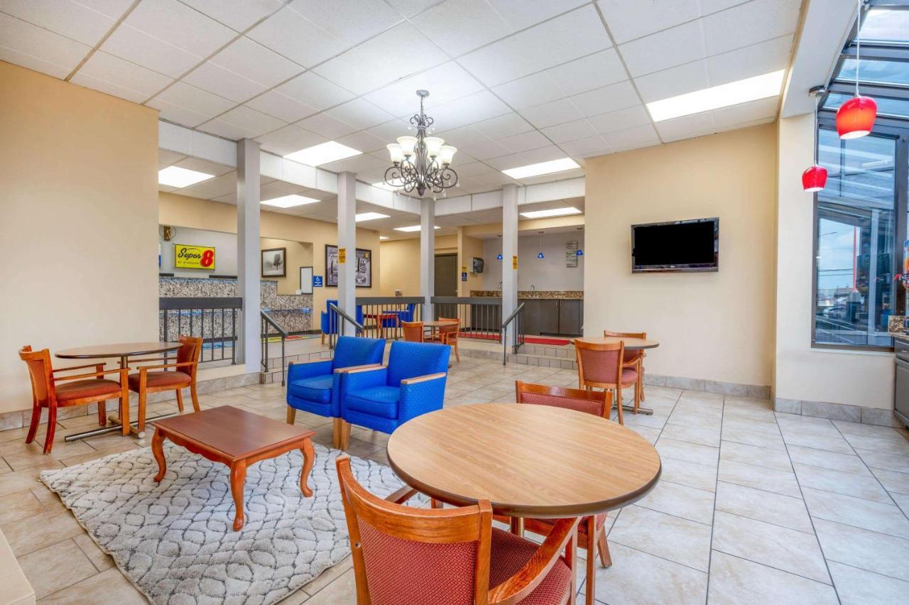 Hotel Super 8 By Wyndham Perrysburg-Toledo Exteriér fotografie