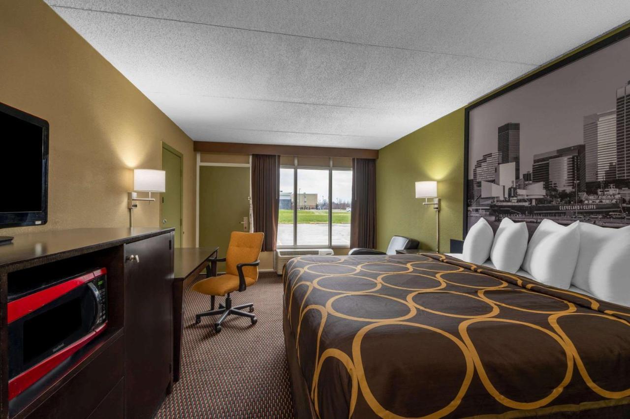 Hotel Super 8 By Wyndham Perrysburg-Toledo Exteriér fotografie
