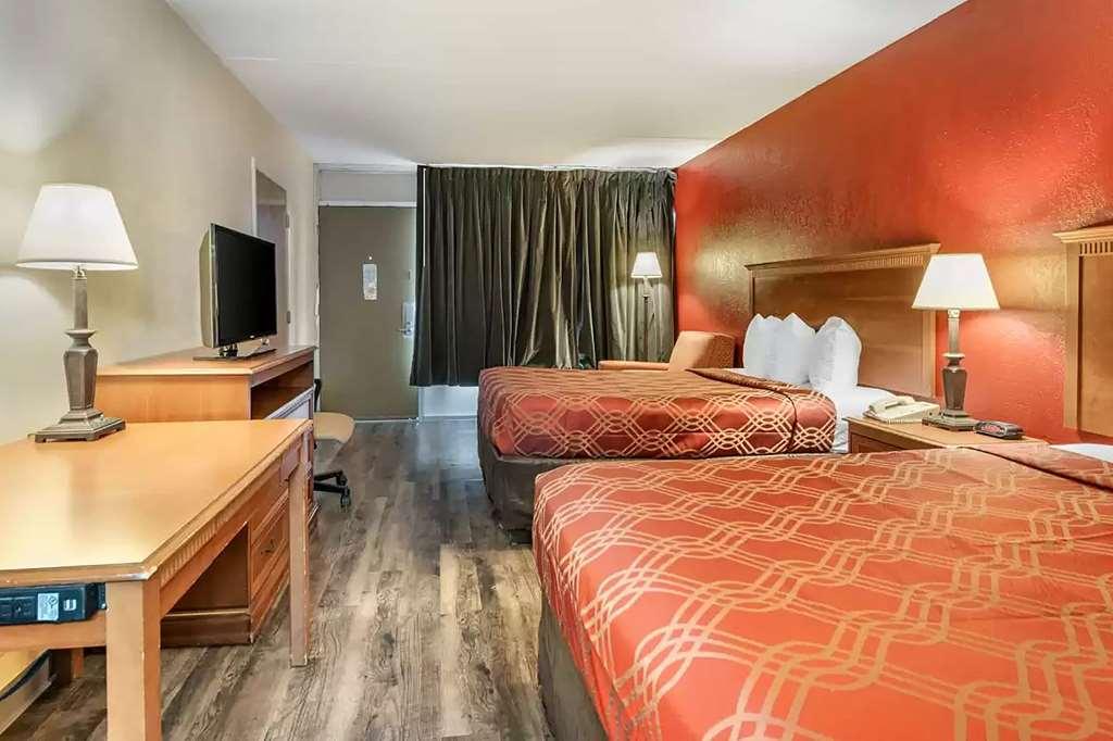 Hotel Super 8 By Wyndham Perrysburg-Toledo Pokoj fotografie