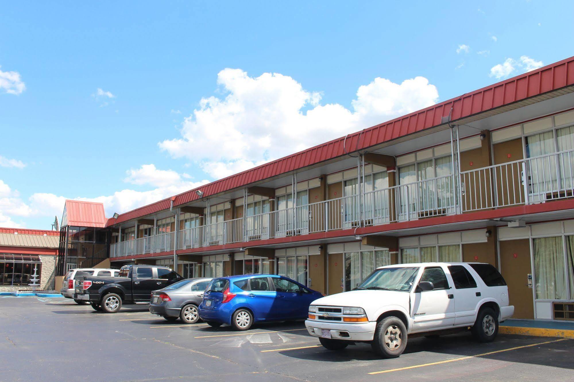 Hotel Super 8 By Wyndham Perrysburg-Toledo Exteriér fotografie