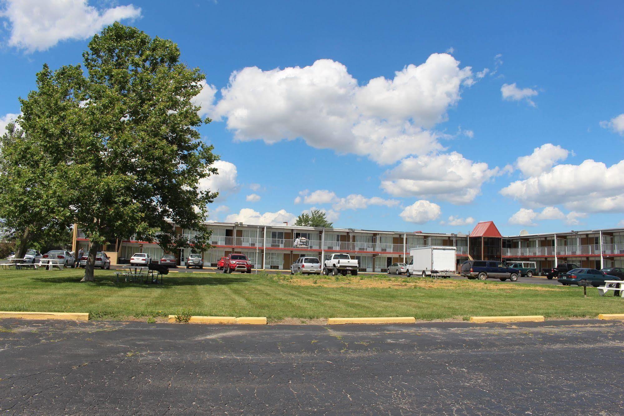 Hotel Super 8 By Wyndham Perrysburg-Toledo Exteriér fotografie